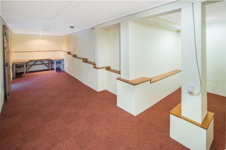 Photo of property in 28 Fairburn Grove, Johnsonville, Wellington, 6037