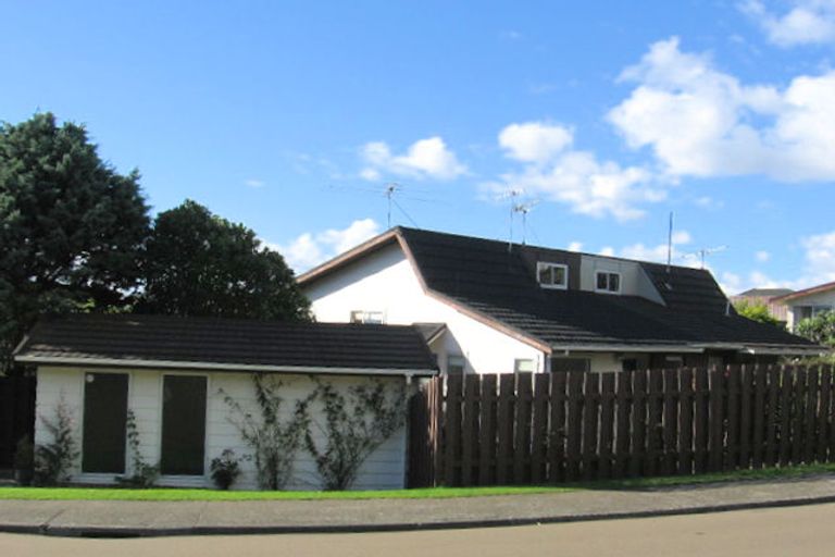 Photo of property in 35 Chorley Grove, Churton Park, Wellington, 6037