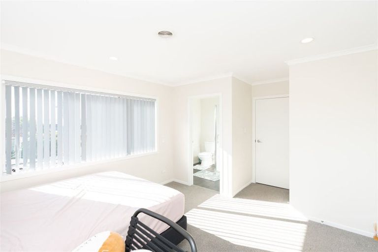 Photo of property in 186u1 Cambridge Road, Hillcrest, Hamilton, 3216