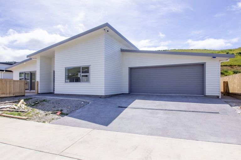 Photo of property in 44 Rochdale Drive, Churton Park, Wellington, 6037