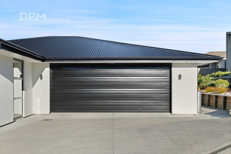 Photo of property in 41 Grandvista Drive, Green Island, Dunedin, 9018