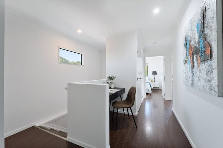 Photo of property in 24 Foundation Place, Glen Eden, Auckland, 0602