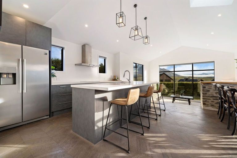 Photo of property in 13 Falconer Rise, Jacks Point, Queenstown, 9371