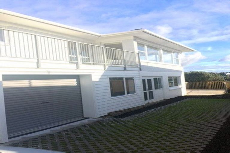 Photo of property in 86a Pupuke Road, Hillcrest, Auckland, 0627