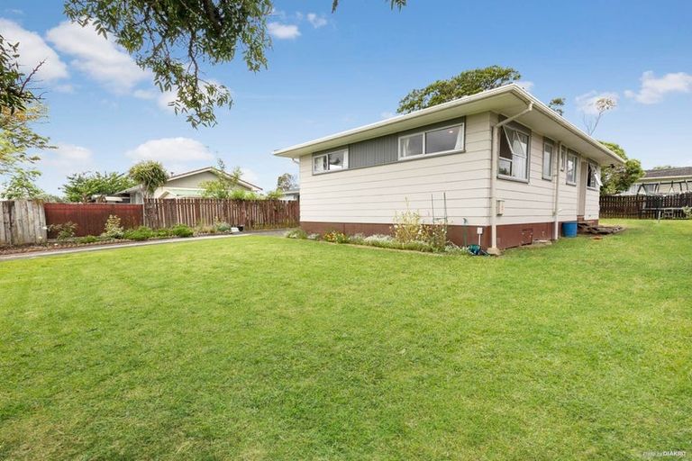 Photo of property in 27 Sandrine Avenue, Clover Park, Auckland, 2019