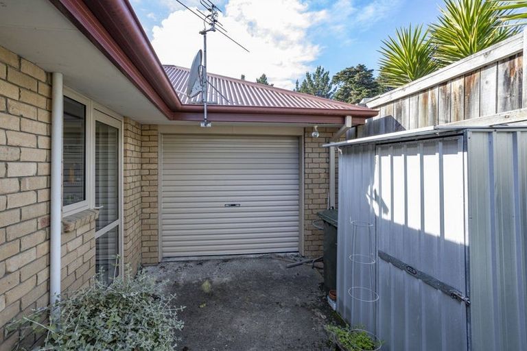 Photo of property in 14 Len Hale Place, Parklands, Christchurch, 8083