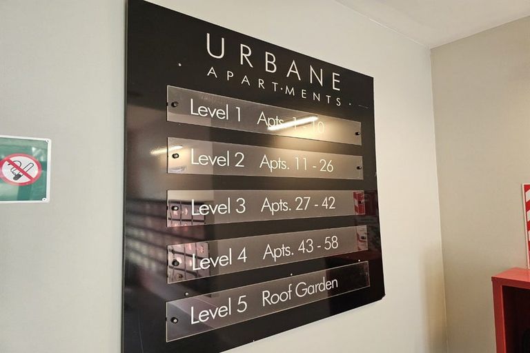 Photo of property in Urbane Apartments, 2/29 Webb Street, Mount Cook, Wellington, 6011