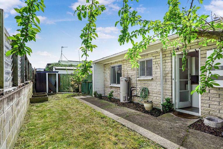 Photo of property in 2/30 Queen Street, Ngaruawahia, 3720