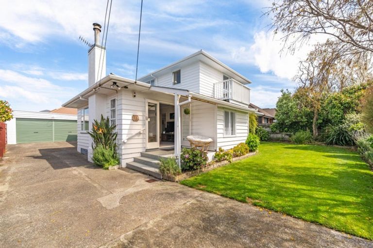 Photo of property in 13 Whites Line West, Woburn, Lower Hutt, 5010