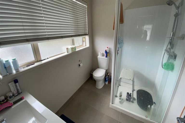 Photo of property in 1 Akeake Lane, Manurewa, Auckland, 2102