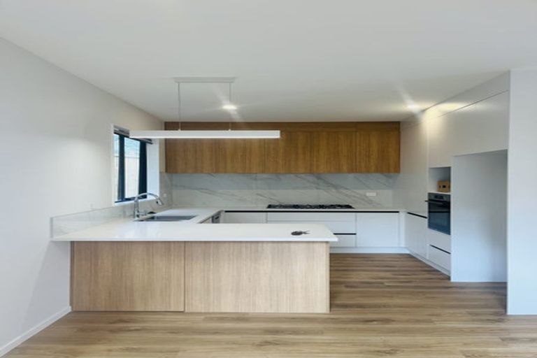 Photo of property in 7a Hinau Street, New Lynn, Auckland, 0600