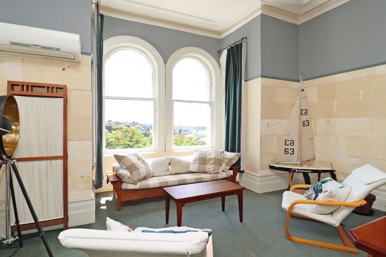 Photo of property in 1 Greta Street, South Hill, Oamaru, 9400