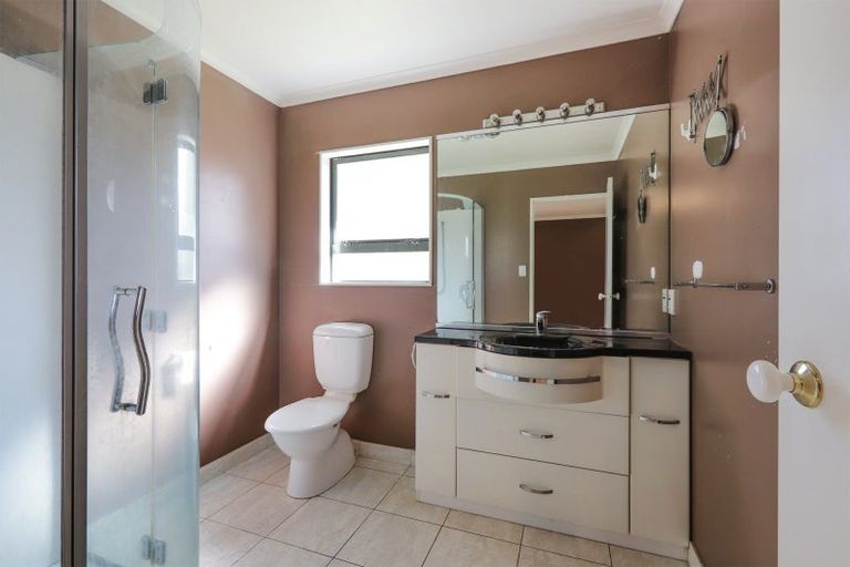 Photo of property in 5 Pukekura Place, Taradale, Napier, 4112