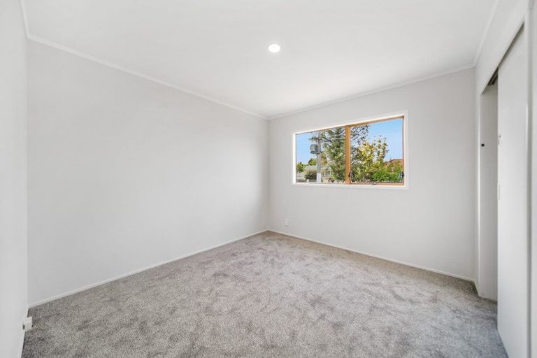Photo of property in 1/45 Grove Road, Papakura, 2110