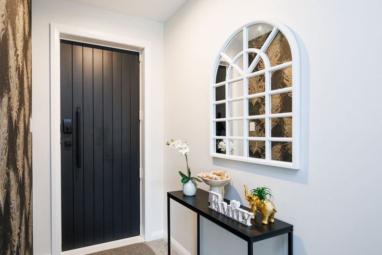 Photo of property in 72 Freedom Drive, Kelvin Grove, Palmerston North, 4414