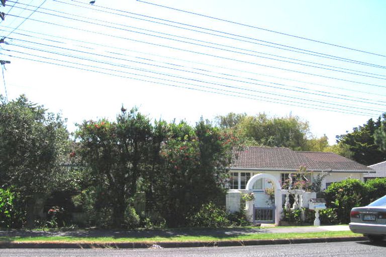 Photo of property in 27a Glenvar Road, Torbay, Auckland, 0630