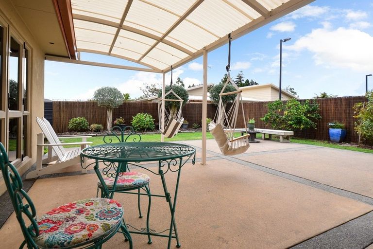 Photo of property in 19 Strathmore Drive, Rototuna, Hamilton, 3210