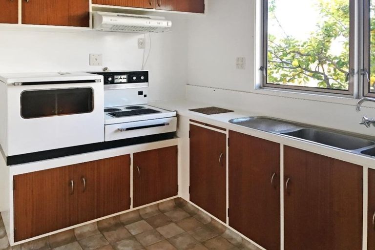 Photo of property in 1/15 Peddie Street, Taradale, Napier, 4112