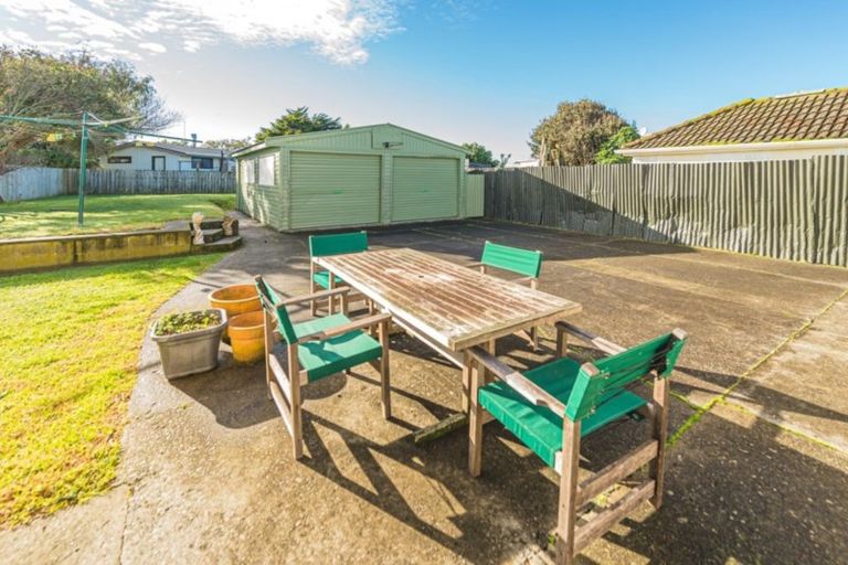 Photo of property in 188 Cornfoot Street, Castlecliff, Whanganui, 4501