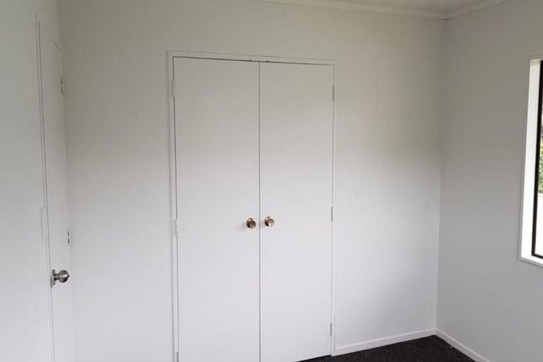 Photo of property in 20 Thistledew Place, Bayview, Auckland, 0629