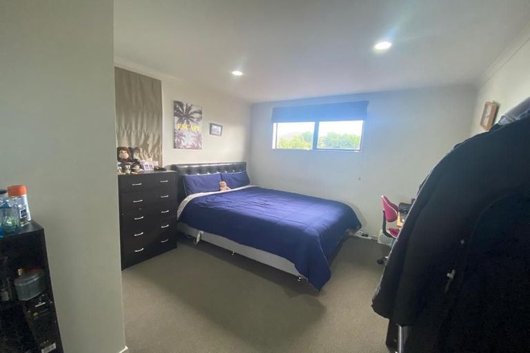 Photo of property in 48 Bruce Pulman Drive, Takanini, 2112