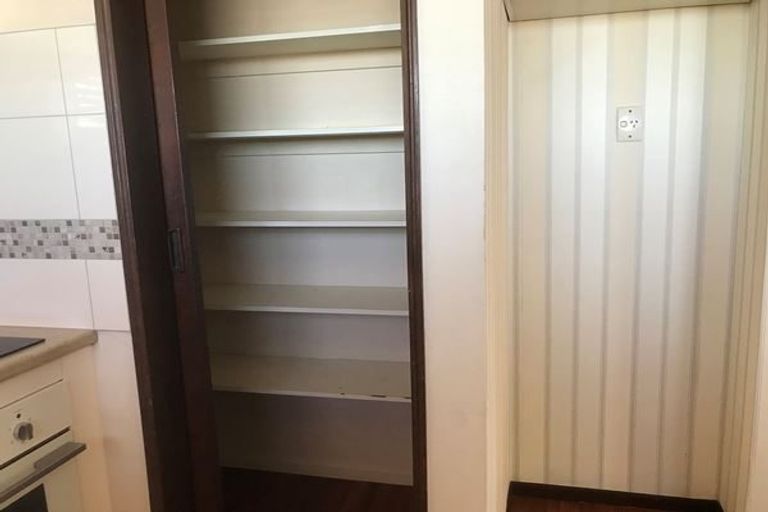 Photo of property in 28 Sedgwick Way, Westmorland, Christchurch, 8025