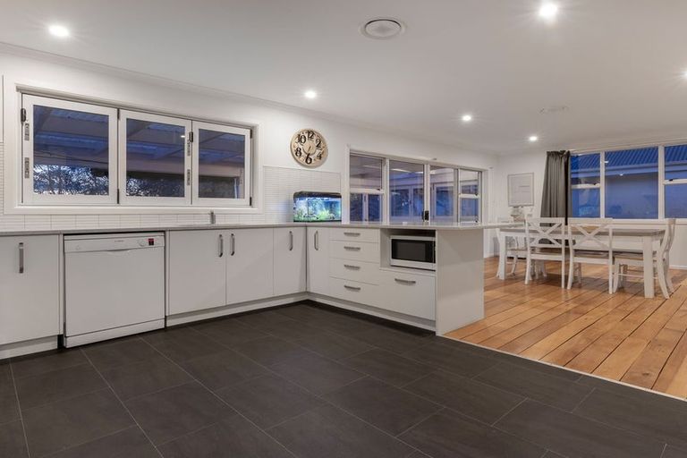 Photo of property in 13 Bowen Street, Levin, 5510