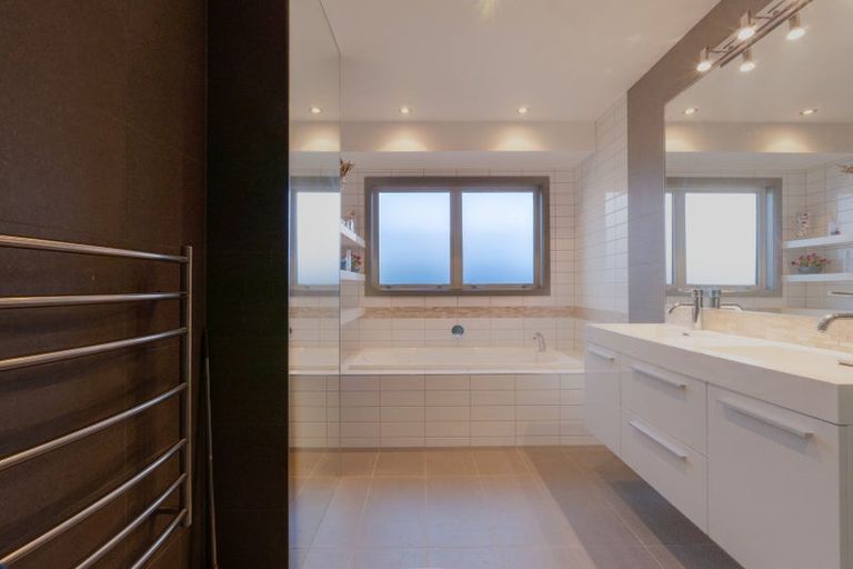 Photo of property in 20 Mataroa Crescent, Flagstaff, Hamilton, 3210