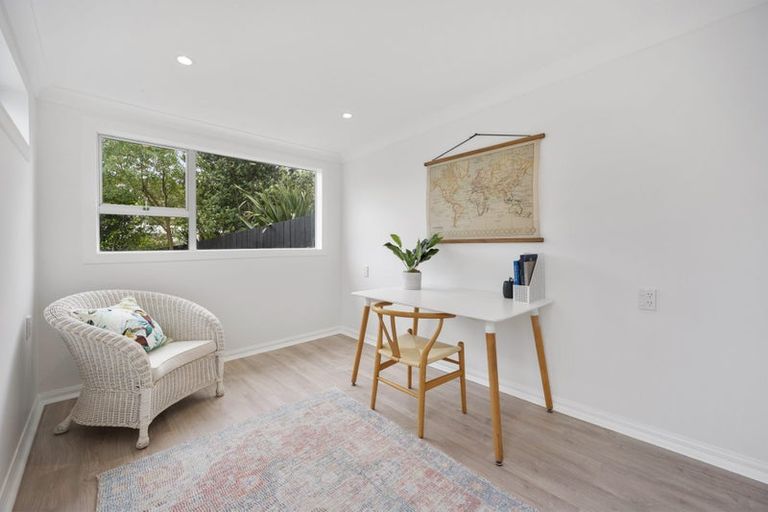 Photo of property in 76 Clyde Street, Island Bay, Wellington, 6023