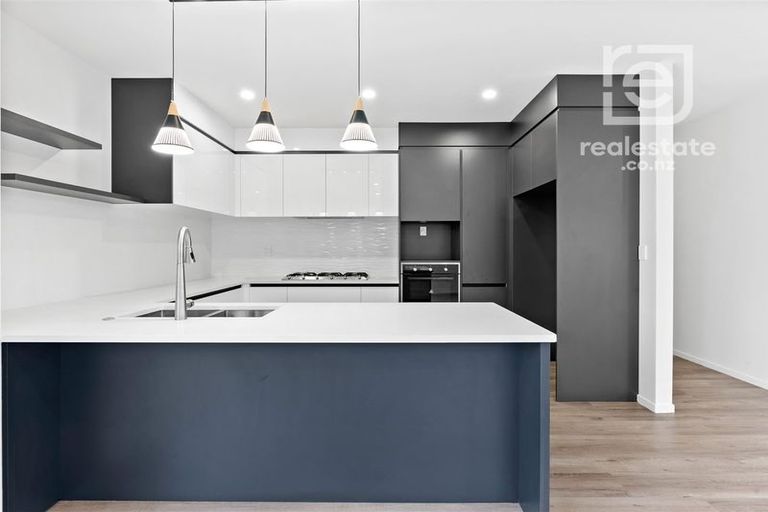 Photo of property in 4 Parton Road, Pukekohe, 2120