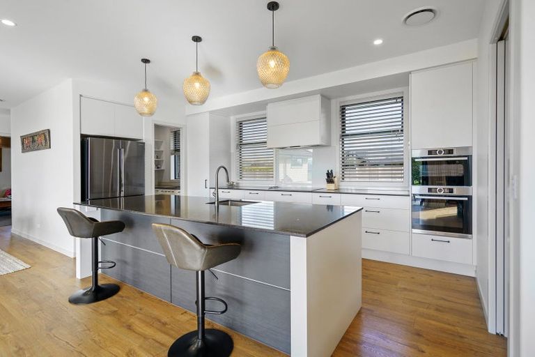 Photo of property in 86 Sunline Drive, Cambridge, 3432