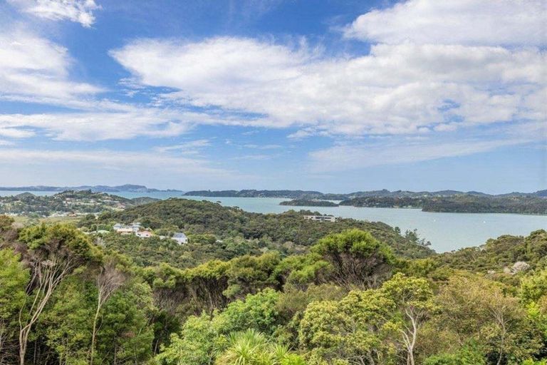 Photo of property in 91 Te Haumi Drive, Paihia, 0200