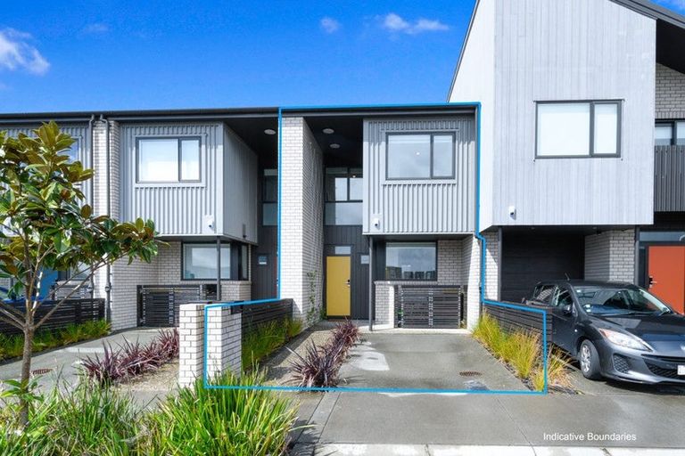 Photo of property in 31 Peihana Road, Hobsonville, Auckland, 0616