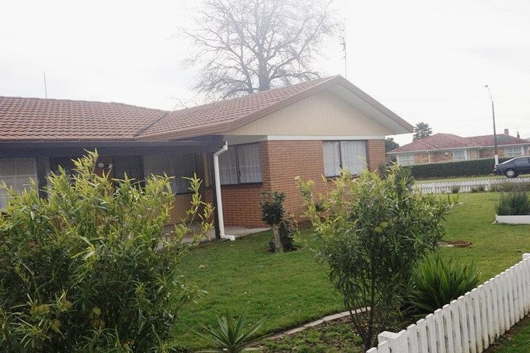 Photo of property in 1/39 Landscape Road, Papatoetoe, Auckland, 2025