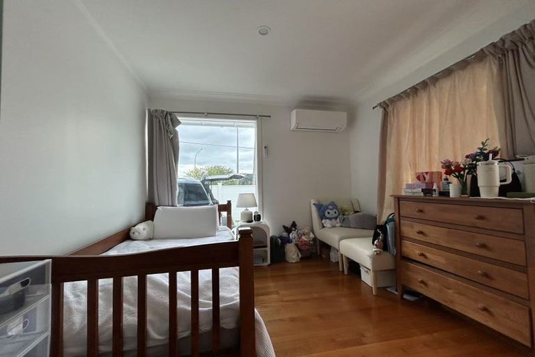 Photo of property in 26 Waimana Avenue, Northcote Point, Auckland, 0627