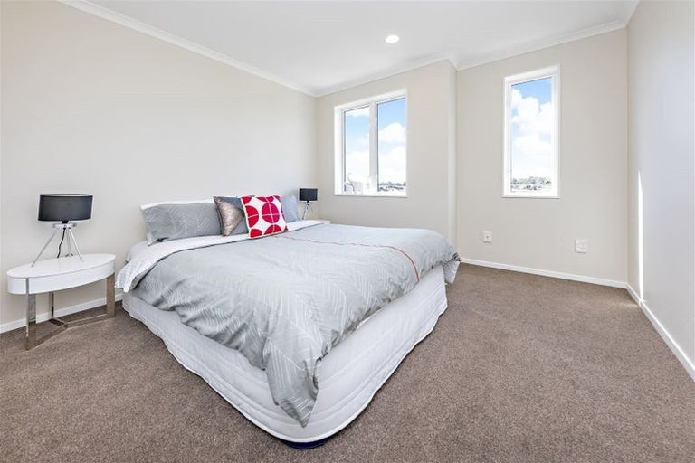 Photo of property in 20 Saddleback Crescent, Papakura, 2110