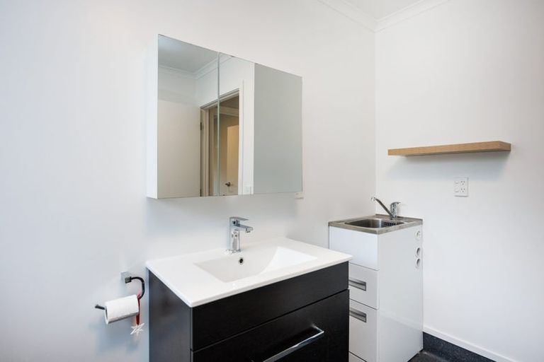 Photo of property in 8b Sinclair Avenue, Highbury, Palmerston North, 4412