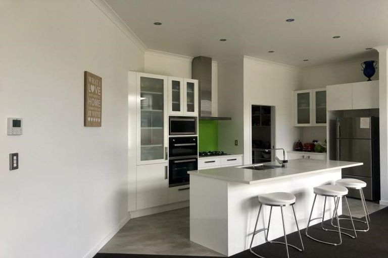 Photo of property in 16 Helen June Avenue, Flagstaff, Hamilton, 3210