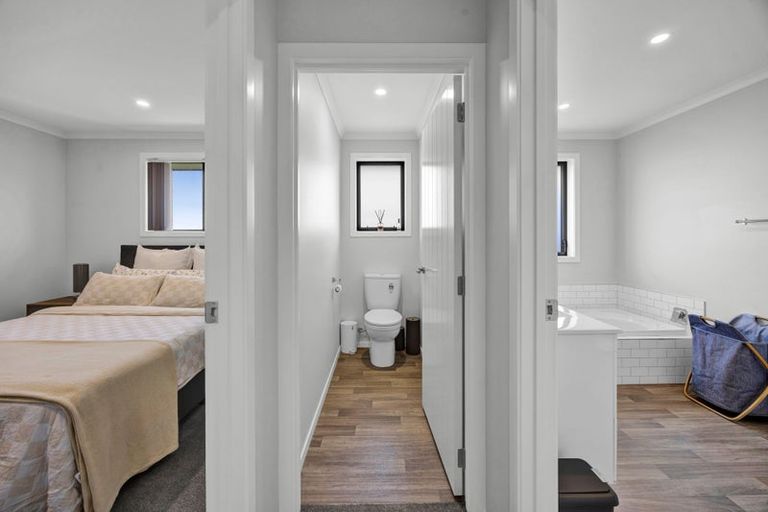 Photo of property in 22b Larlin Drive, Hawera, 4675