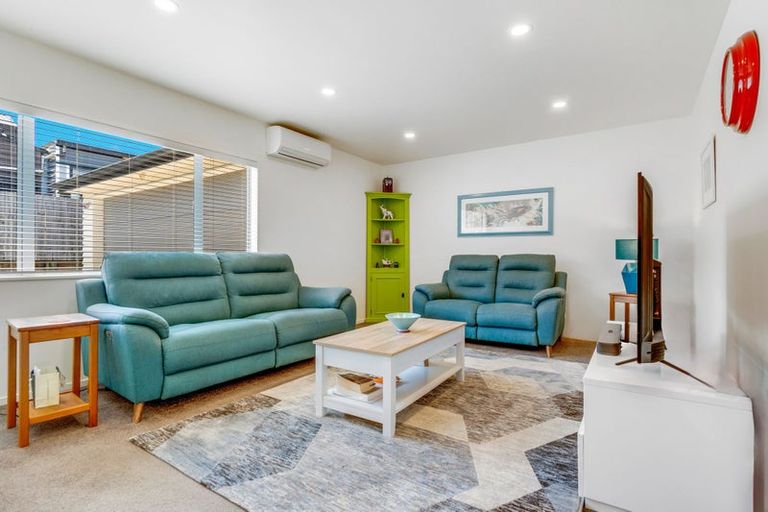 Photo of property in 11 Tee Point, Red Beach, 0932