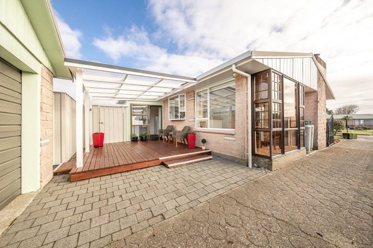 Photo of property in 38 Lyndhurst Street, Westport, 7825