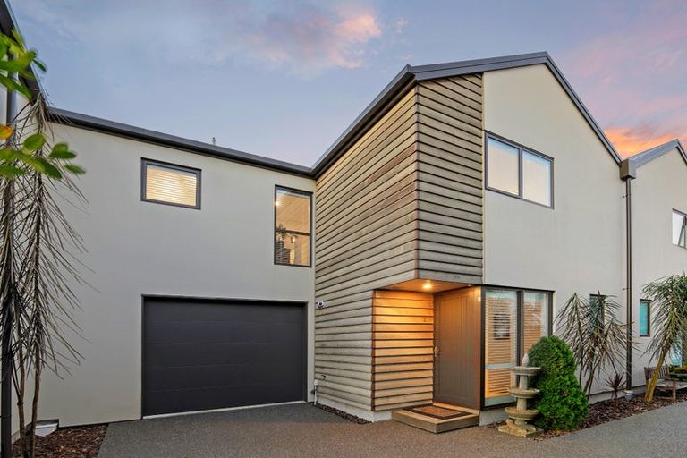 Photo of property in 2/484 Manchester Street, St Albans, Christchurch, 8014