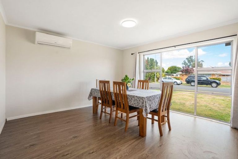 Photo of property in 7 Glengowan Place, Conifer Grove, Takanini, 2112