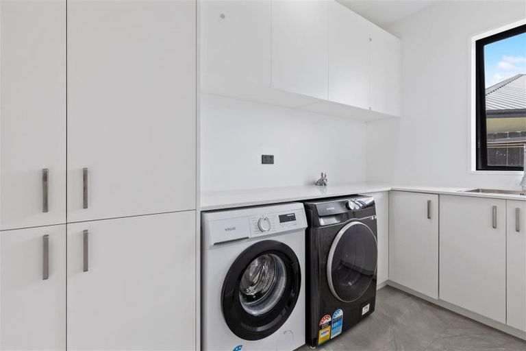 Photo of property in 10 Goodland Place, Rolleston, 7614