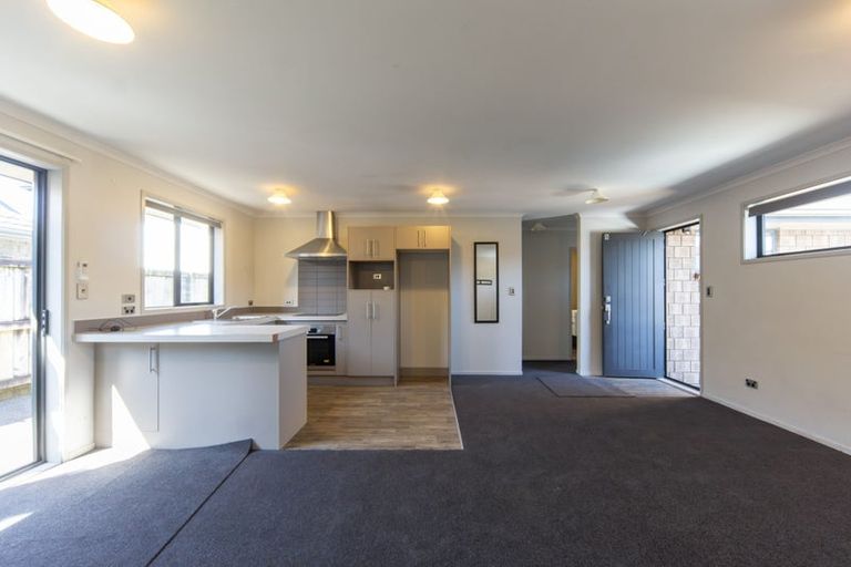 Photo of property in 5/102 Old Farm Road, Hamilton East, Hamilton, 3216