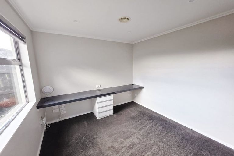 Photo of property in 49 San Priamo Place, Paraparaumu Beach, Paraparaumu, 5032