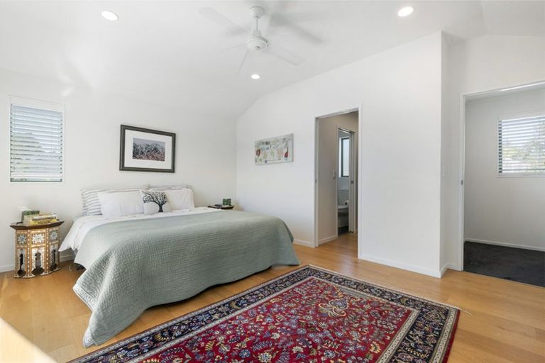 Photo of property in 2/13 Montgomery Avenue, Belmont, Auckland, 0622