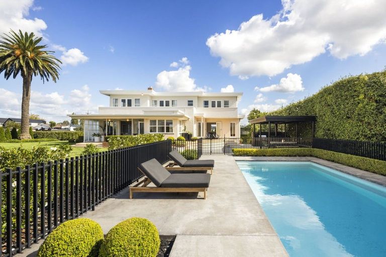 Photo of property in 65 Braid Road, St Andrews, Hamilton, 3200