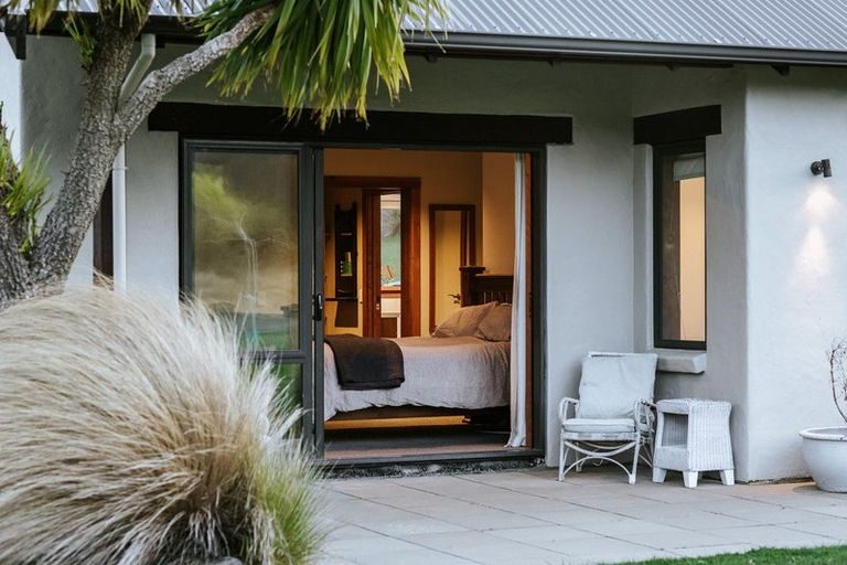 Photo of property in 1050 Lake Hawea-albert, Albert Town, Wanaka, 9382