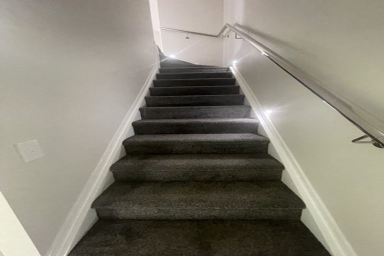 Photo of property in 17c Kemble Close, Mangere, Auckland, 2022